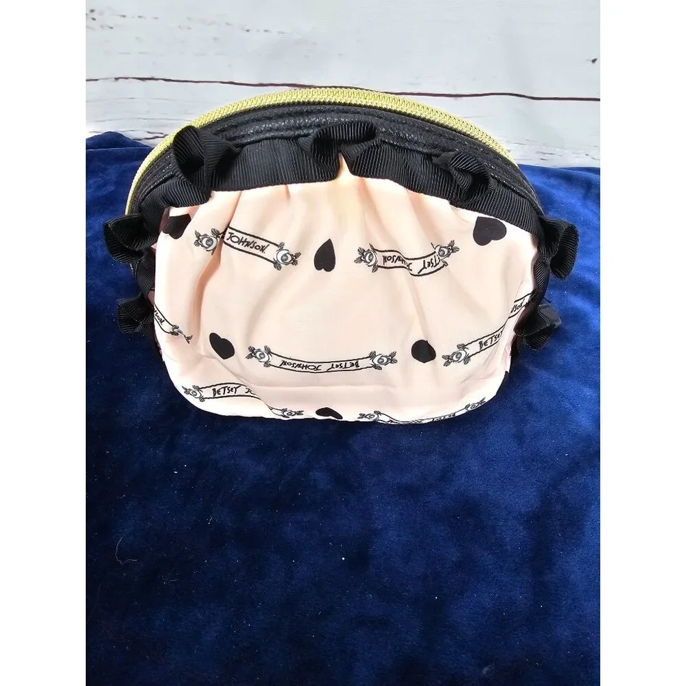 Betsey Johnson‎ Cosmetic Bag Makeup Bag Hearts Floral